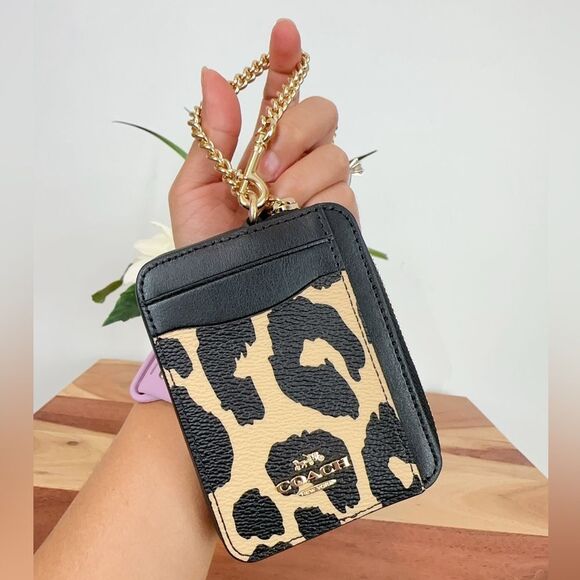 NWT Coach Zip Card Case With Leopard Print - Picture 2 of 6